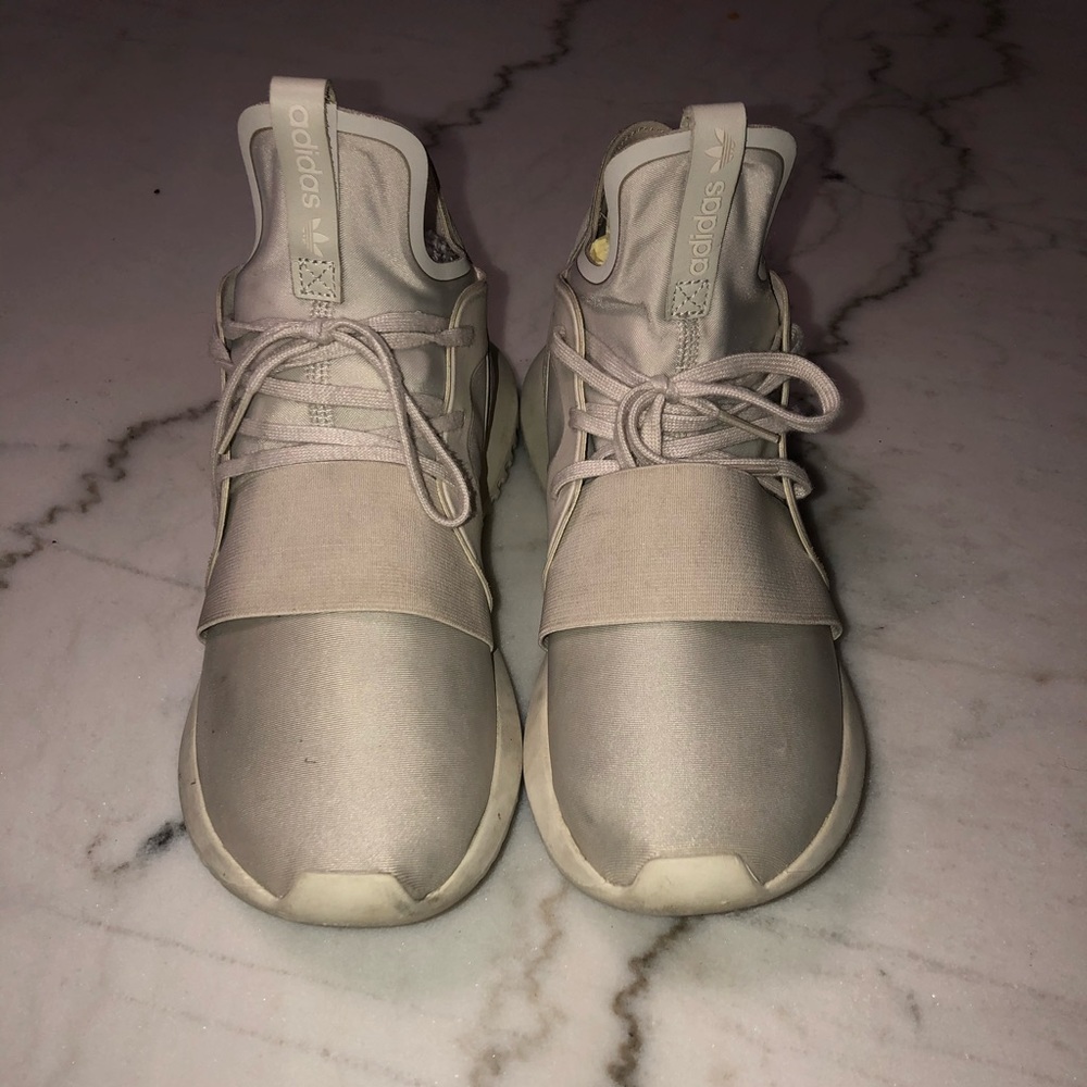 Adidas sneaker